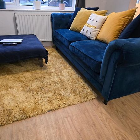 The Heart - Cosy 3 Bedroom House With Double Driveway And Garden In Mánchester Exterior foto