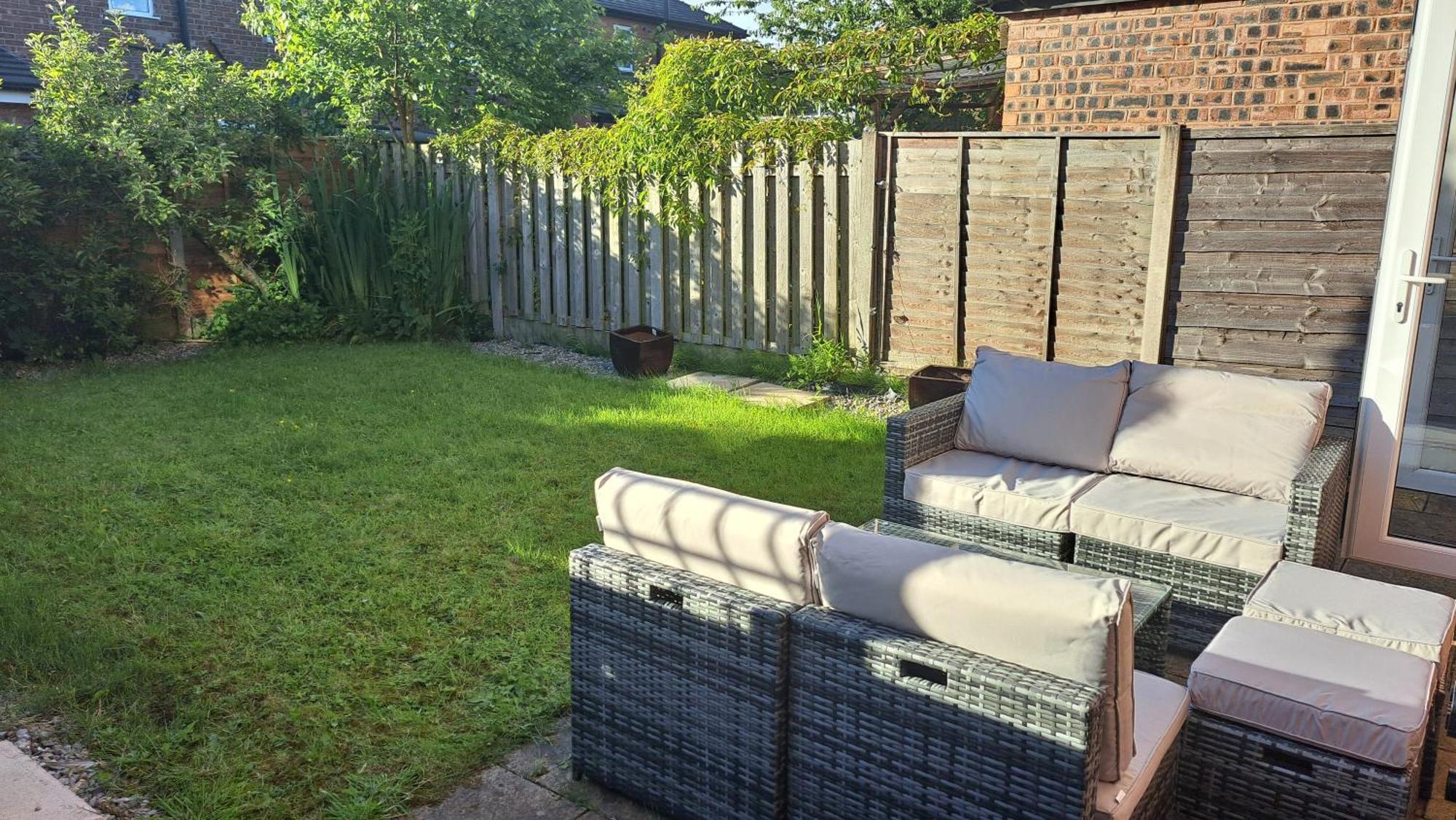 The Heart - Cosy 3 Bedroom House With Double Driveway And Garden In Mánchester Exterior foto