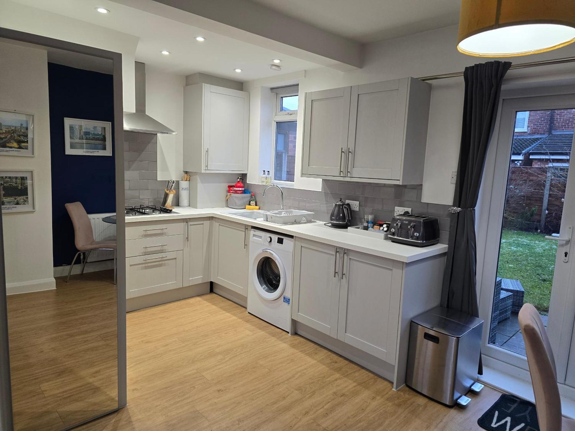 The Heart - Cosy 3 Bedroom House With Double Driveway And Garden In Mánchester Exterior foto