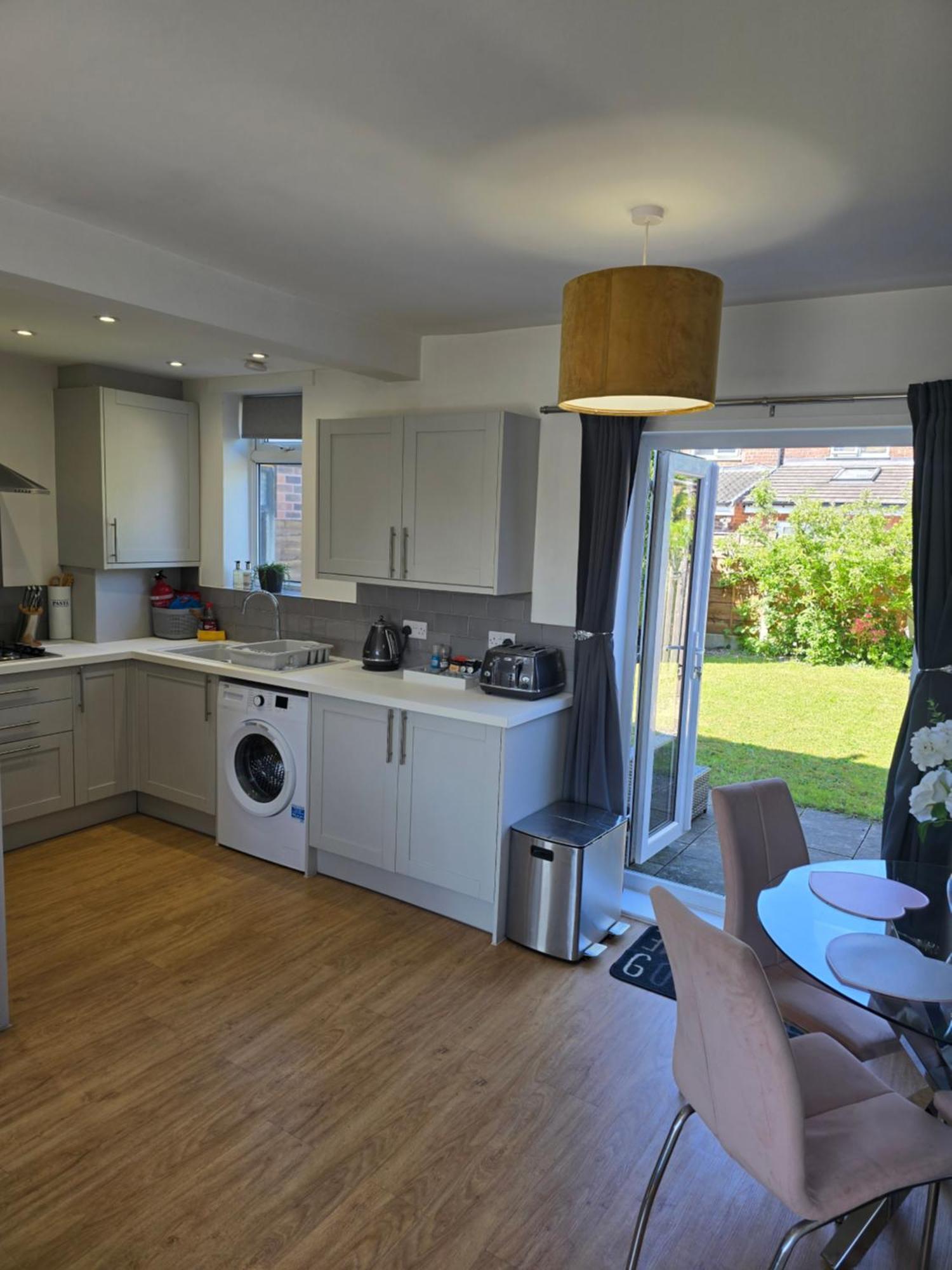 The Heart - Cosy 3 Bedroom House With Double Driveway And Garden In Mánchester Exterior foto